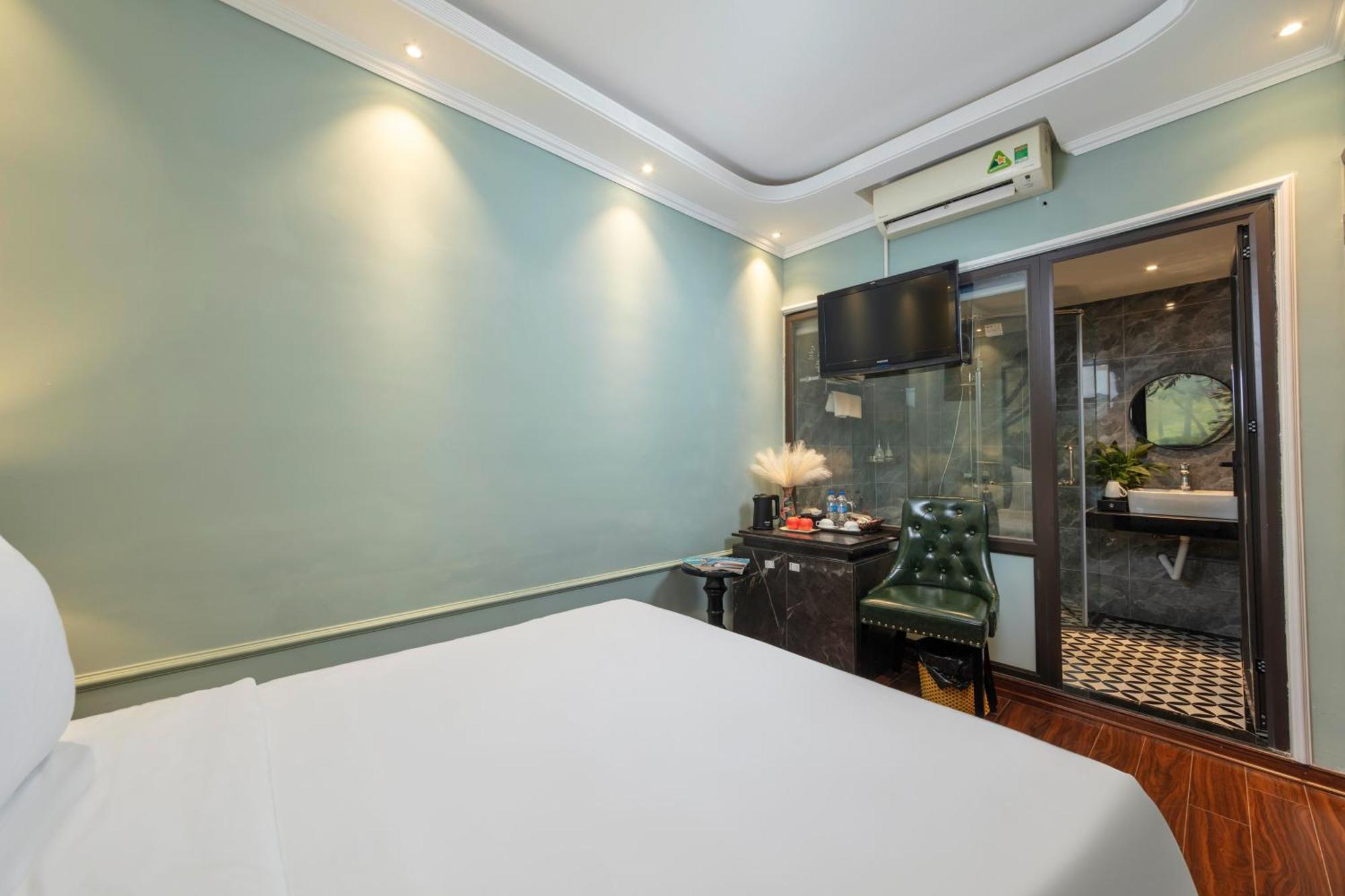Madelise Amica Hotel And Travel Ханой Стая снимка